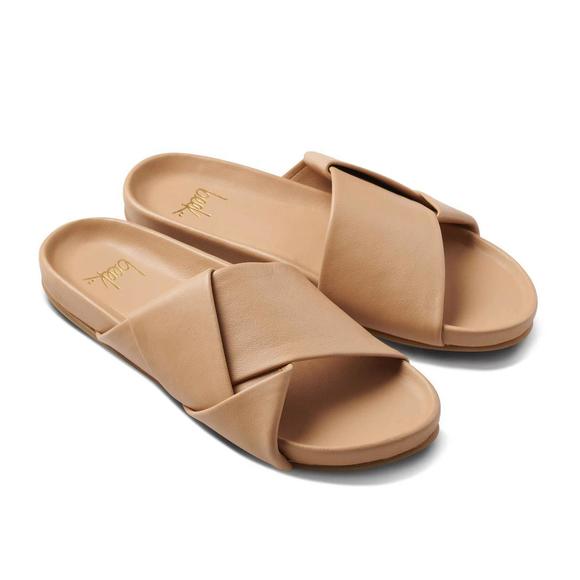 BEEK Shoes - NEW BEEK women's tori leather slide sandal in beach